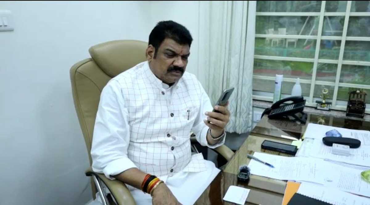 राजस्व एवं परिवहन मंत्री ने भूस्खलन में फंसे अमरनाथ यात्रियों को फोन कर पूछा हालचाल